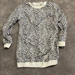 NWT leopard pullover